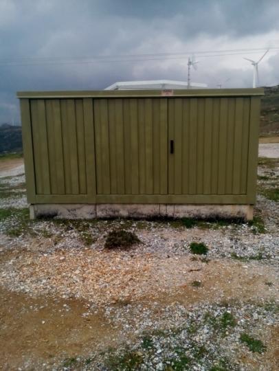 Έλεγχος φυσιγγίων Μ.Τ. Έλεγχος στάθμης ελαίου (εφόσον οι διακόπτες είναι ελαιοδιακόπτες) 79 Λίπανση μηχανικών μερών διακόπτη Μ.Τ. Έλεγχος γειώσεων πίνακα Έλεγχος έδρασης πίνακα Γενικός καθαρισμός του πίνακα Μ.