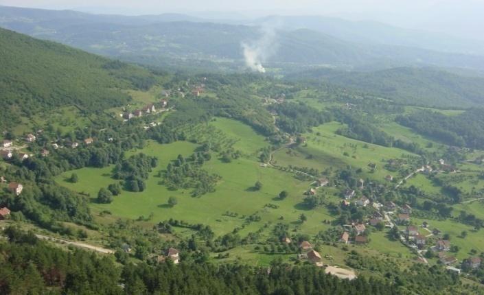 Табела 2 Извјештај о површинама политичке општине по секторима својине Сектор својине Укупна површ ина њиве воћњац и од тога ( у