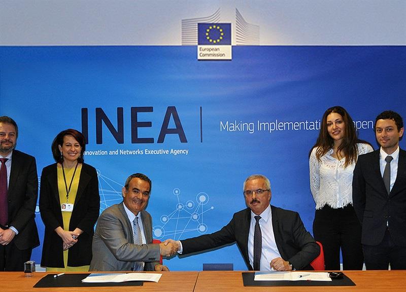 Η Ευρωπαϊκή Ένωση παρέχει πλήρη υποστήριξη στην Ηλεκτρική Διασύνδεση EuroAsia Interconnector. Το έργο Ηλεκτρικής Διασύνδεσης EuroAsia Interconnector έχει εγκριθεί να λάβει 14.