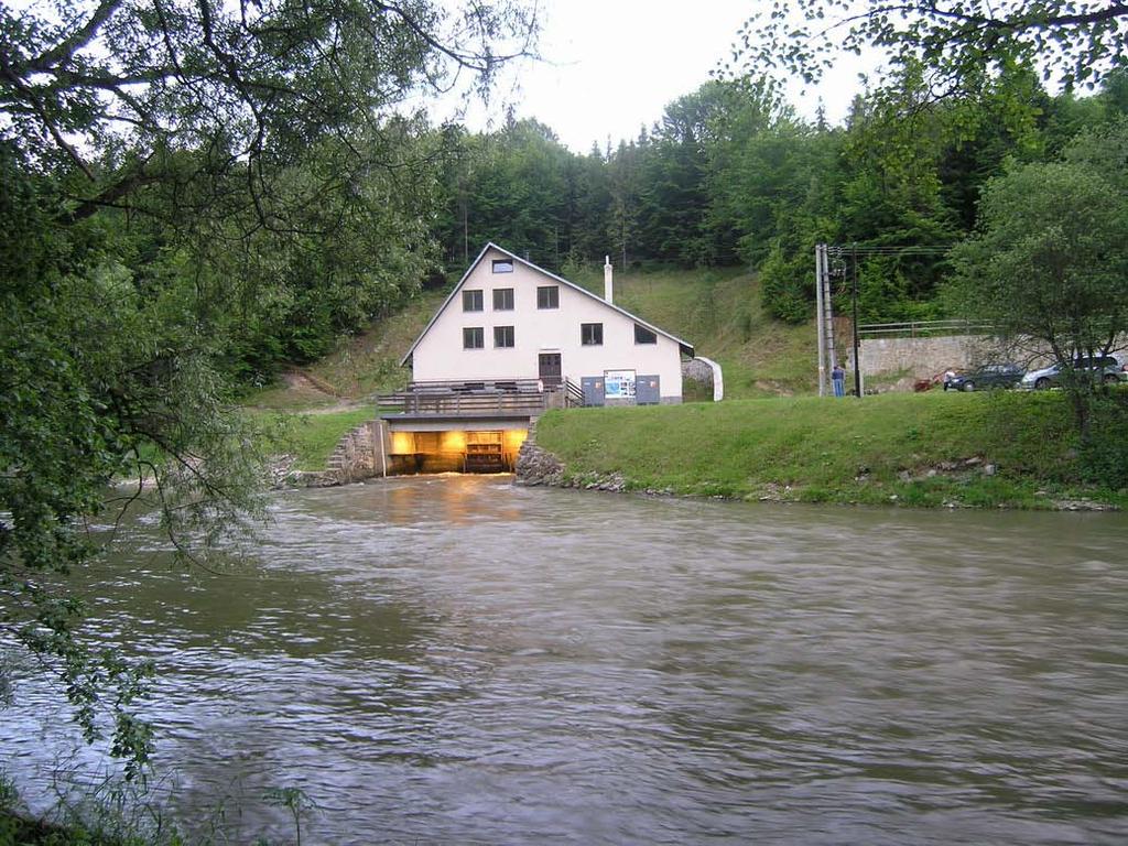 Budova a