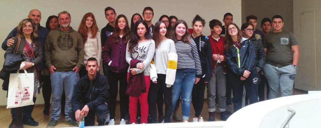Χανιώτικα νέα Παρασκευή 12 Ιανουαρίου 2018 21 Η Δημοσιογραφική Ομάδα του 7ου Γυμνασίου επισκέφθηκε τον Βιολογικό Καθαρισμό Χανίων στον Κουμπελή, για να γνωρίσει έναν ιδιόρρυθμο γείτονα, για τον