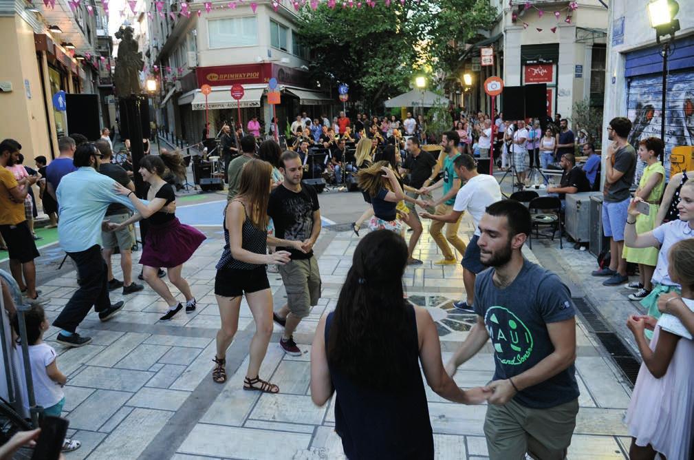 ηλεκτρονική διακυβέρνηση: υπηρεσίες για όλους Η ελαχιστοποίηση της φυσικής (εκ του σύνεγγυς) επαφής του δημότη με τον δήμο, ο ψηφιακός μετασχηματισμός όλων των υπηρεσιών και παροχών του δήμου, τα