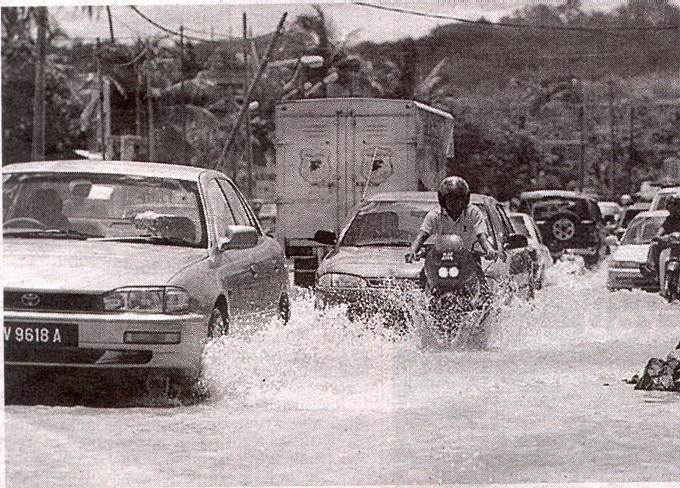 BANJIR KILAT DI