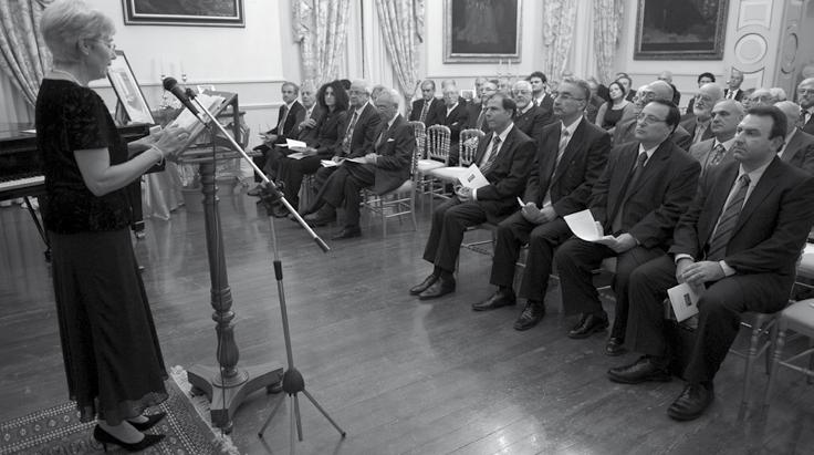 Il-President ta Malta jiltaqa mal-kittieba tal-malti Serata f Sant Anton f g eluq id-90 sena tal-akkademja tal-malti Kienet a a tassew xierqa li f g eluq id-90 sena mit-twaqqif tag ha, l-akkademja
