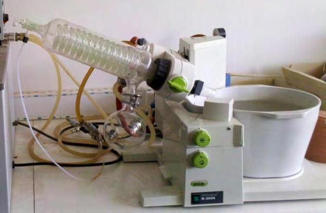 απόδοσης (HPLC), τύπου Hewlett Packard 1100 Series, με ανιχνευτή υπεριώδους (UV). Στο χρωματογραφικό σύστημα εγχύονταν μέσω βρόχου 20 μl δείγματος (Εικ. 12 και 13).