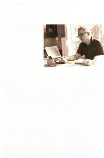 ΚΥΜΑΙΝΟΝΤΑΙ ΣΤΑ