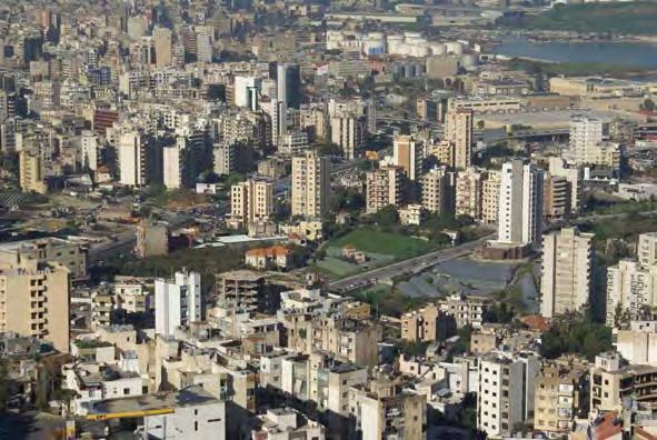 التوسع الم دني عند المدخل الشمالي لبيروت تؤث ر خطط إدارة األراضي بشكل كبير على البيئة الطبيعي ة والسكني ة.
