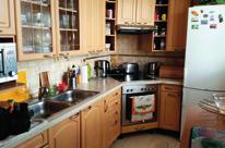 - CETRUM - 62 m2 - kompletná rekonštrukcia, zariadený, 2 LOGGIE - SUPER CENA 39.500 3 izb.- Novomeského /Dubnička/ - 70 m2 - pôvodný stav, plastové okná, LOGGIA, nízke náklady, pivnica - 41 500 3 izb.
