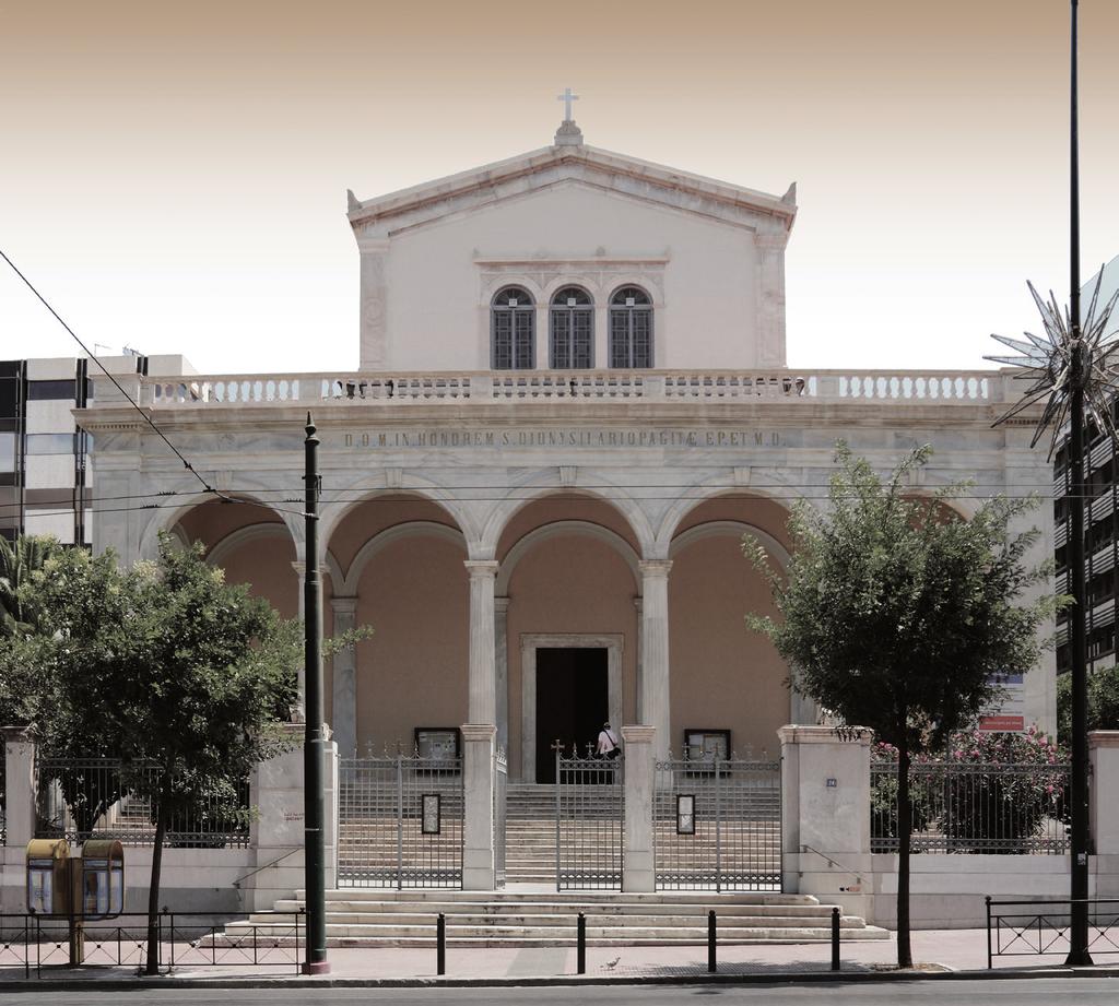 Από το Μητρώο Ετεροδόξων του υπουργείου Παιδείας και Θρησκευμάτων απουσιάζει ο ιστορικός για τη Ρωμαιοκαθολική Εκκλησία της Ελλάδος ναός του Αγίου Διονυσίου του Αρεοπαγίτου που βρίσκεται επί της