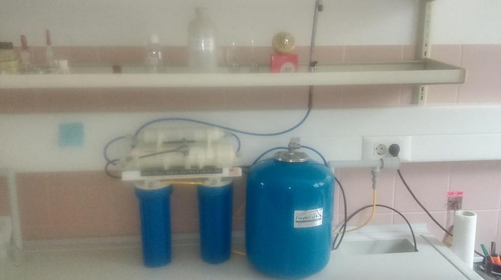 4.2. Reverzna osmoza Pošto je uređaj za reverznu osmozu mali kućni uređaj, unaprijed ima dizajniranu količinu protoka permeata i koncentrata, stoga ne možemo mijenjati protok koncentrata i