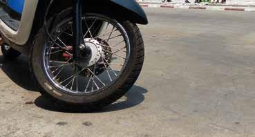 ελαστικά πόλης Moto d30 ανθεκτικο στην διατρηση με λιγα λογια μεγαλη διαρκεια ζωησ εξαιρετικη προσφυση στο βρεγμενο 80/80-16 45S TL/TT CITY Pro