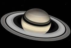 187. Skiciraj Saturn i Uran. Što oni imaju, a drugi planeti nemaju? 187. Saturn i Uran jesu planeti s prstenovima. Saturnov je prsten gušći i pokazuje tek jednu širu pukotinu, koja razdvaja prsten.
