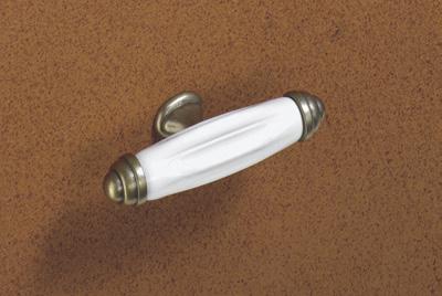 anticato / Beige 3 Latón antiguo / Blanco Latão antigo / Branco Μπρούτζος αντικέ / Λευκό Ottone anticato / Bianco 4 Latón antiguo / Beige Latão antigo /