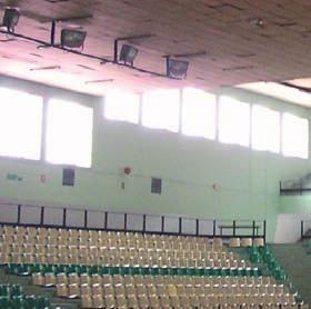 Instalacións de iluminación artificial O consumo eléctrico dun pavillón polideportivo débese fundamentalmente á iluminación e aos equipos de climatización.