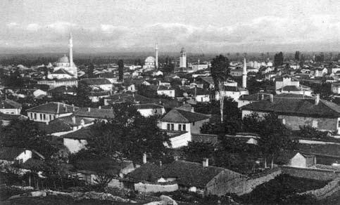 БАЛКАНСКИТЕ ВОЈНИ градови како Солун - типичен полиглотски османлиски град-пристаниште, луѓето кои мигрирале кон Aмерика, следејќи го сонот за подобар живот, селаните кои ја обработувале земјата или