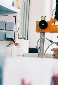 Produsele noastre se folosesc în toate domeniile tehnicii de fabricaţie și întreţinere, în care se depășesc limitele de performanţă ale lubrifianţilor clasici.