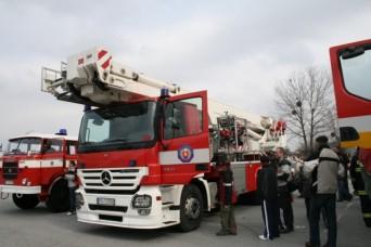 9. 3. 2009 DRIENOVSKÝ OBČASNÍK 3 Pán starosta, na slovíčko Výstavba vodovodu je skončená. Aký je postup pri vybavovaní vodovodnej prípojky?