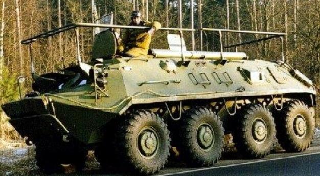 Antenă radiere in zenit R-140, R-145BM Pentru legătura radio prin unde scurte în mişcare se folosesc