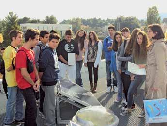 Την Τετάρτη, 27 Νοεμβρίου 2013 (Β Λυκείου) και την Παρασκευή, 20 Δεκεμβρίου 2013 (γ Γυμνασίου και Α Λυκείου) οι μαθητές επισκέφθηκαν το Θέατρο Badminton και παρακολούθησαν το πρόγραμμα «Dialogue