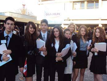 Το Model United Nations είναι μία προσομοίωση του Συμβουλίου των Ηνωμένων Εθνών, όπου μαθητές από όλο τον κόσμο συγκεντρώνονται για να συζητήσουν στην αγγλική γλώσσα σύγχρονα θέματα που αφορούν στη