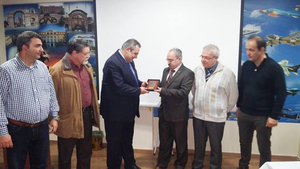 ΕΟΡΤΑΣΤΙΚΗ ΣΥΝΕΣΤΙΑΣΗ Περίσσεψε το κέφι και η διάθεση των μελών του Παραρτήματος Θεσσαλονίκης να ξεφύγουν από την καθημερινότητα