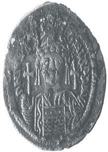 Фронтална биста на Јустинијан, носи шлем, оклоп и штит. Во д. рака држи глобус со крст.