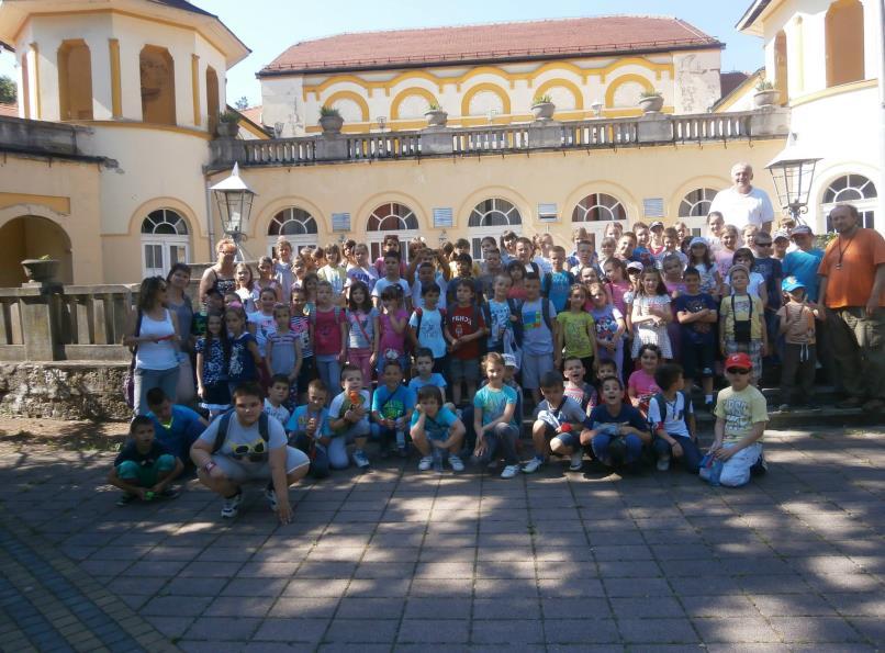 Доситеја, Калемегдан и пристаниште. I разред (3.јун): Шабац Тршић Бања Ковиљача. II разред (3.