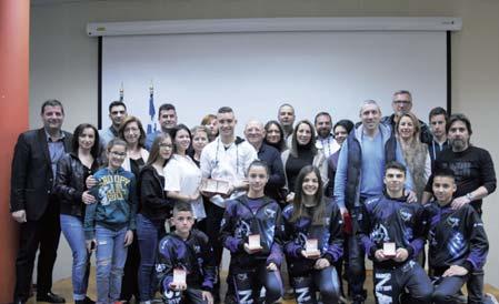 22 ATTIKO BHMA αθλητισμός Παρασκευή 23 Μαρτίου 2018 ΕΙΔΗΣΕΙΣ n ΤΗΝ ΠΕΡΑΣΜΕΝΗ ΚΥΡΙΑΚΗ Ολοκληρώθηκε με επιτυχία ο 7ος Ημιμαραθώνιος της Αθήνας Ο δήμαρχος Διονύσου βράβευσε τους αθλητές της Σχολής Nas