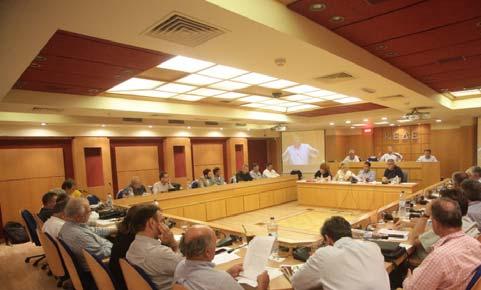 gr της παραγωγικής βάσης, κυρίως μέσα από τη λειτουργική σύζευξη της γεωργικής παραγωγής με την αγορά και με τους άλλους τομείς της οικονομίας, όπως η μεταποίηση με έμφαση στον κλάδο των τροφίμων,