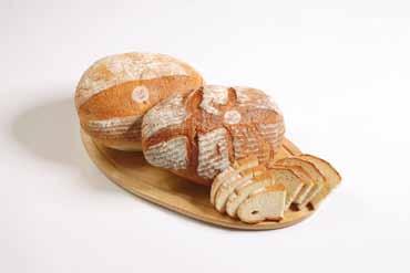 vakuumsko pakirano Prπutarna Lokev cena za 1 kg 9,79 Redna cena: 13,99-40 % Kranjska klobasa postreæno Celjske mesnine cena za 1 kg
