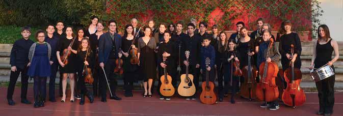 Musik / Μουσική Das Schulorchester der DSA - ein bunt gemischtes und vielseitiges Orchester in jeder Hinsicht! Η σχολική ορχήστρα της ΓΣΑ μια πολυποίκιλη και πολυσχιδής ορχήστρα από κάθε άποψη! Dr.