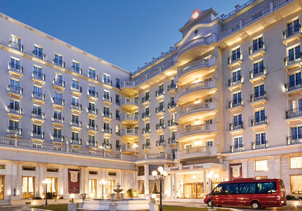 Το Mediterranean Palace είναι ένα ξενοδοχείο πέντε αστέρων στο κέντρο της Θεσσαλονίκης, δίπλα στα