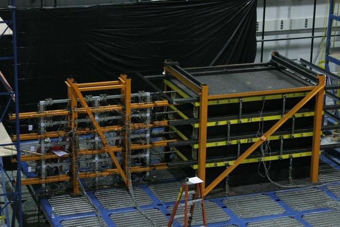 κτίμηση οριακής αντοχής μεταλλικών κτιρίων..π. Πλαίσιο Προσομοιωτής άζας Πηγές: (1) D.Lignos & H.Krawinkler, Stanford Univ.