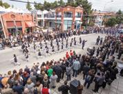 πρωί σε όλες τις Δημοτικές Κοινότητες με την επίσημη δοξολογία, τον πανηγυρικό της ημέρας και την επιμνημόσυνη δέηση που τελέστηκε στους κατά τόπους Ιερούς