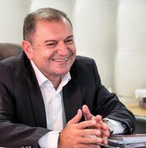 Η ΣΕΛΙΔΑ ΤΟΥ ΔΗΜΑΡΧΟΥ 3 Αγαπητοί συνδημότες, Την ώρα που διαβάζετε αυτές τις γραμμές εκατοντάδες παιδιά του δήμου μας περνούν τη δοκιμασία των πανελληνίων εξετάσεων αναζητώντας τη νέα διαδρομή που θα