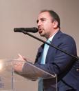 προσφύγων και να συμβάλλουν με κάθε δυνατό τρόπο στη βελτίωση της καθημερινής τους διαβίωσης.
