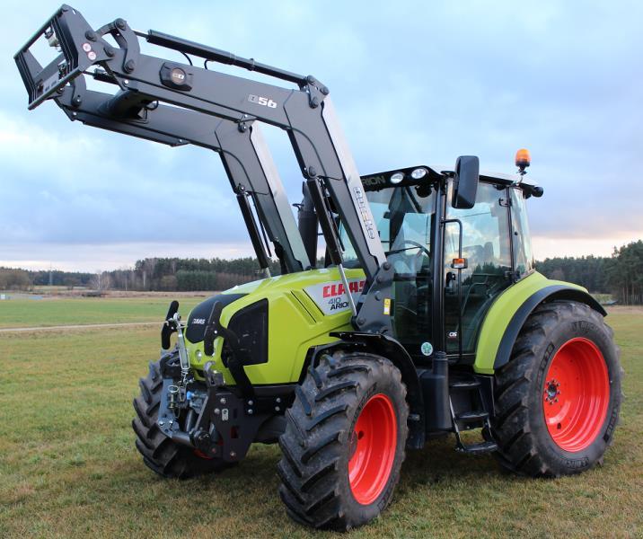 Odabrani traktor za proračun stabilnosti je Claas Arion 410 (Slika 0.).