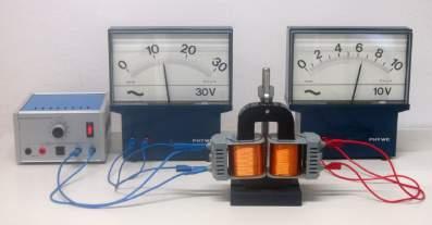 Uzante transformilon kun "bona"( 4 ) ferkerno la rezultoj estas tiuj de la tabelo 9. Videblas ke Fig. 193 U 1 U = N 1 N La rezulto de eksperimento 0 validas ĝenerale. Por ne ŝarĝitaj transformiloj, t.
