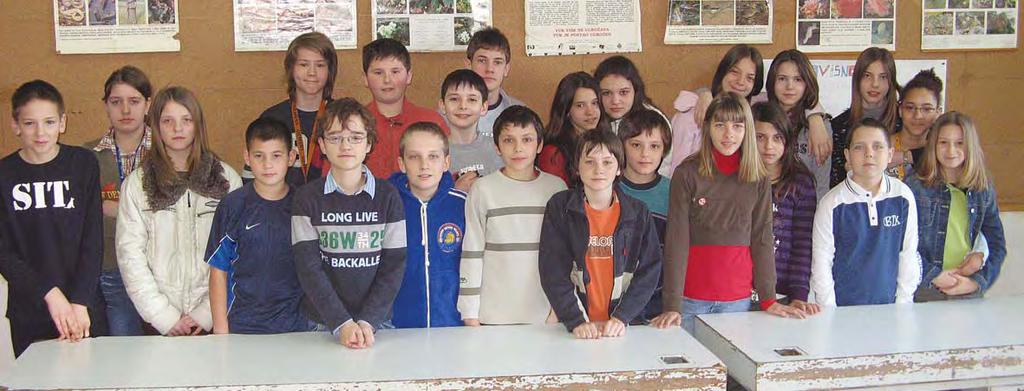 Devet mjeseci trajala je ta priëa, to je majku boljela ko udaranje biëa.