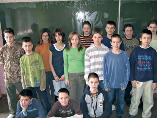 Kako je vrijeme prolazilo i brige su odlazile sa neëim, A maleni su svijet uëinili joπ veêim. Jana Car, 6.c Peta strana svijeta 6.