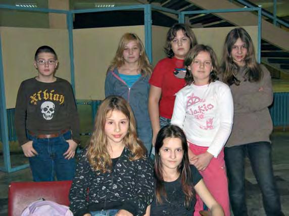 Marljivo smo radili, nalazili se u odreappleene dane i od samog tipkanja po raëunalu, dobili smo zanimljiv Ëasopis. Ipak ima se toliko toga napisati.»ekaj... kak sad?