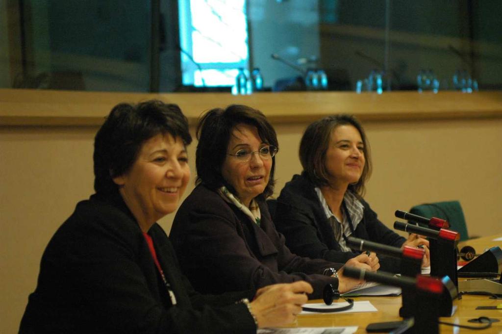 4.2 Θαλάσσια ασφάλεια Η CRPM διαµόρφωσε το σύνολο των δράσεών της γύρω α ό την ιδέα ενός ακέτου Erika IV για τη θαλάσσια ασφάλεια.