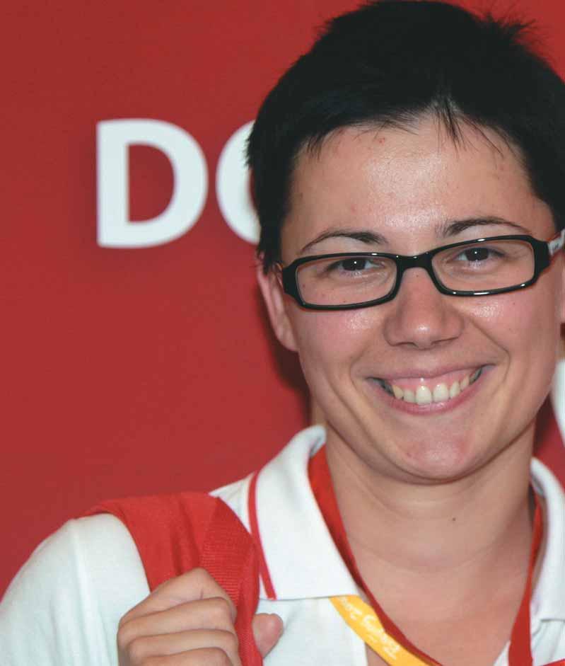 HostelerCool 32 Intervju Snježana PejËiÊ 36 Depeche Mode 38 Internet 40 Zeka Peka SNJEŽANA PEJČIĆ SVE DAJEM ZA PUTOVANJA!