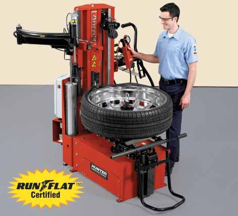 PNEUSERVIS set TOP HUNTER TC AUTO 34W-E - Super Automatické zariadenie pre prezúvanie RunFlat a UHP pneumatík do 34 RunFlat certifikované - NAJJEDNODUCHŠIE OVLÁDANÁ PLNÝ AUTOMAT NA SVETE!
