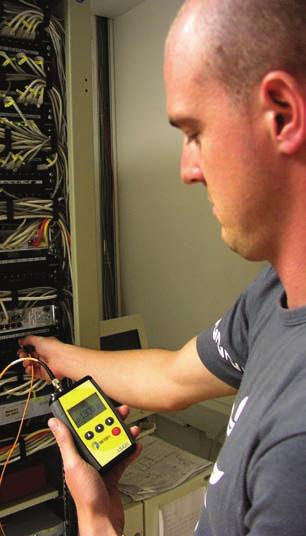 LAN Cabling Certification Opto LAN MI 5100 Komplet za ispitivanje optičkih kabela Opto LAN je potpun alat za testiranje višemodnih MM optičkih kabela (50 µm i 6.