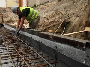 alcătuite dintr-un material PVC-P semidur de
