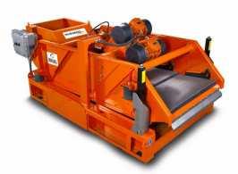 Dintre materialele stocate sunt considerate a face parte din categoria substanńelor periculoase: soda caustica Periculozitatea sodei caustice este dată de fraza de risc R 35.