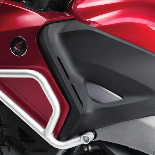 AKRAPOVIČ TITANIUM SLIP-ON EXHAUST Delivering great looks and increased performance, this street legal Slip-on Exhaust