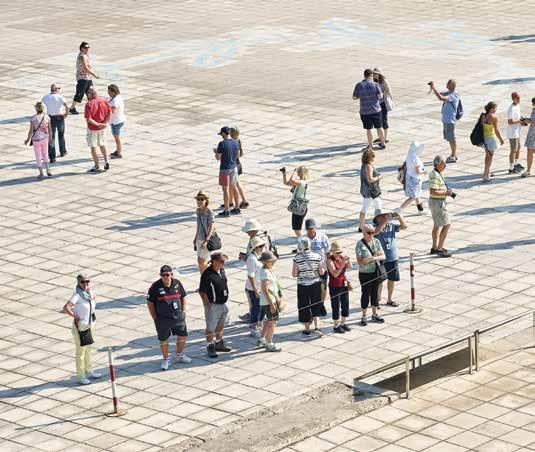 20 21 η Έρευνα για τους CEOs 49% των CEOs στην Κύπρο πιστεύουν ότι μέσα από τη συμμετοχή σε φιλανθρωπικές δραστηριότητες θα χτίσουν εμπιστοσύνη ανάμεσα στον οργανισμό σας και τους πελάτες τους Στην