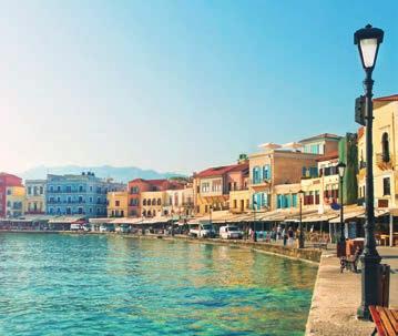 Περίπατος δίπλα σε λιμνούλες με νούφαρα, σκιερά μονοπάτια, ξύλινα γεφυράκια, κελαριστά ρυάκια αλλά και μικρούς καταρράκτες. Αμέτρητα δέντρα, πλατάνια, σχίνα, κουμαριές, μυρτιές, κισσοί κ.α. συνθέτουν μια τροπική μαγεία προσφέροντας δροσιά, υγρασία και τροφή στις πορτοκαλοκόκκινες νυχτοπεταλούδες.
